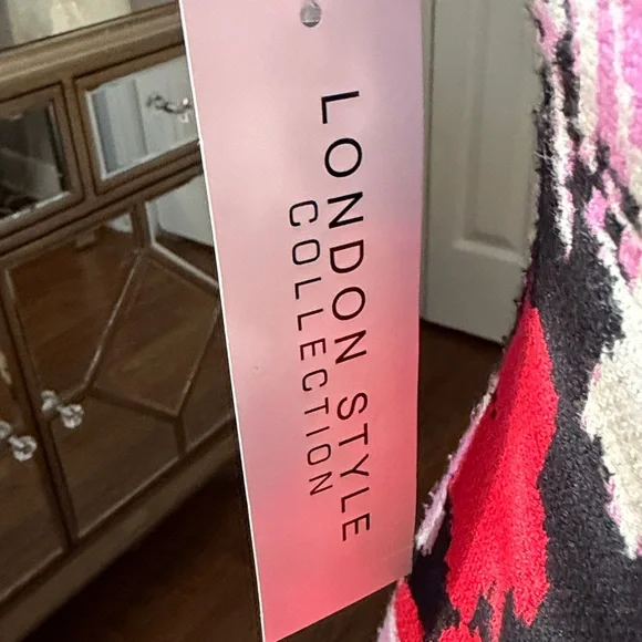 London Style Collection Sweater Dress in Black, Red & Pink SO CUTE - M NWT - Picture 4 of 8